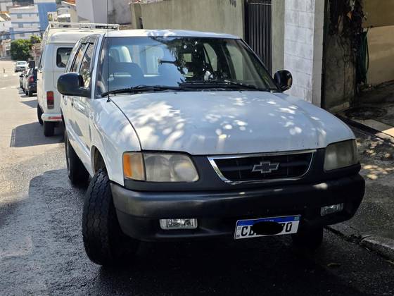 CHEVROLET BLAZER 2.2 EFI STD 4X2 8V GASOLINA 4P MANUAL CHEVROLET BLAZER 2.2 EFI STD 4X2 8V GASOLINA 4P MANUAL